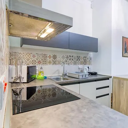 Seaside Escape 1-bed Maisonette Near Sea Feriehus *